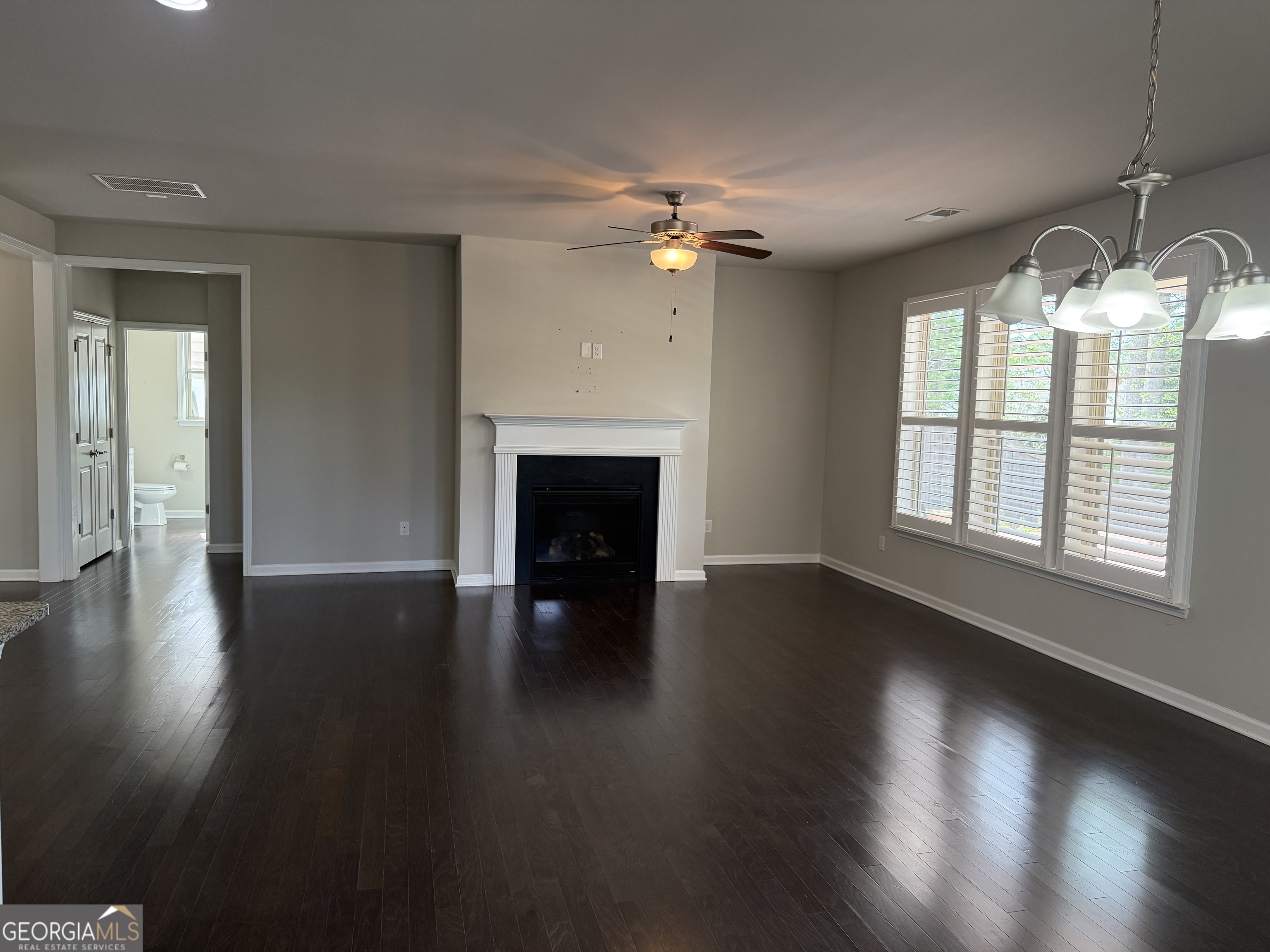 4541 Claiborne Court Property Photo 9