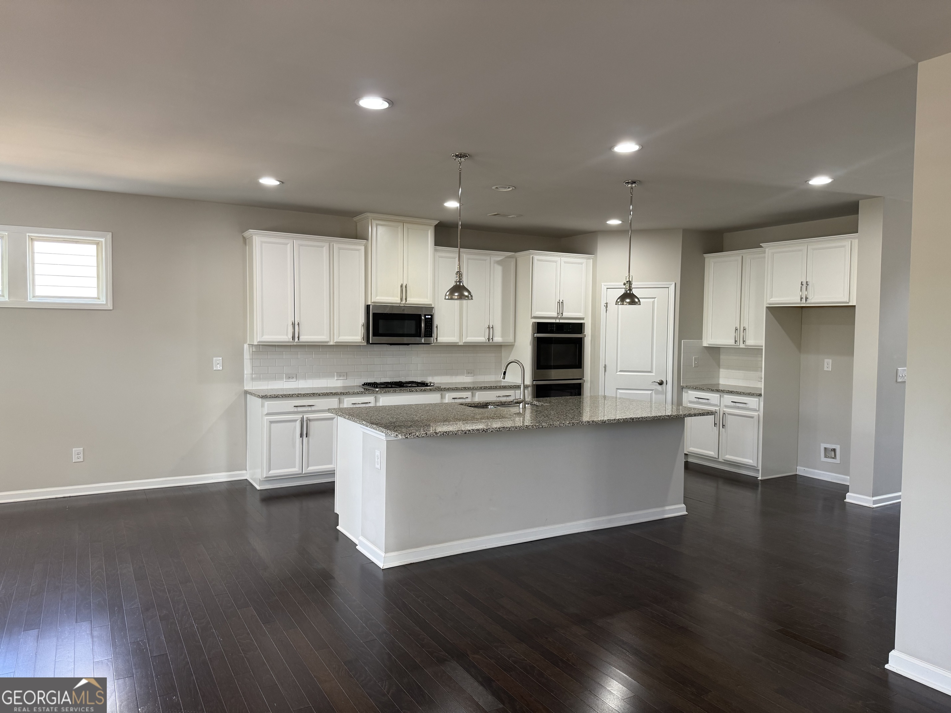 4541 Claiborne Court Property Photo 10