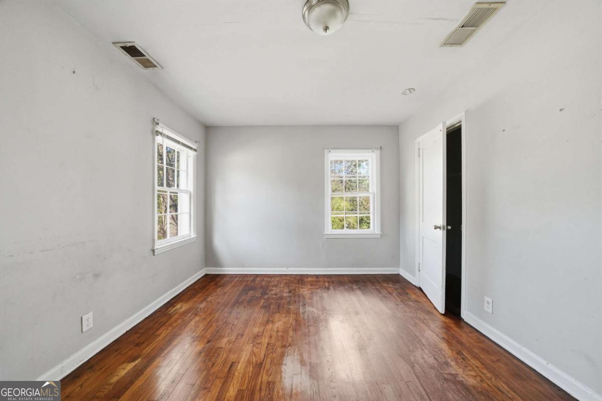 1564 Columbia Drive Property Photo 8