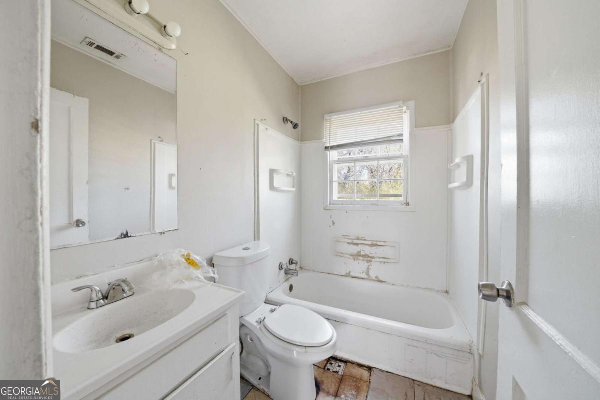 1564 Columbia Drive Property Photo 14