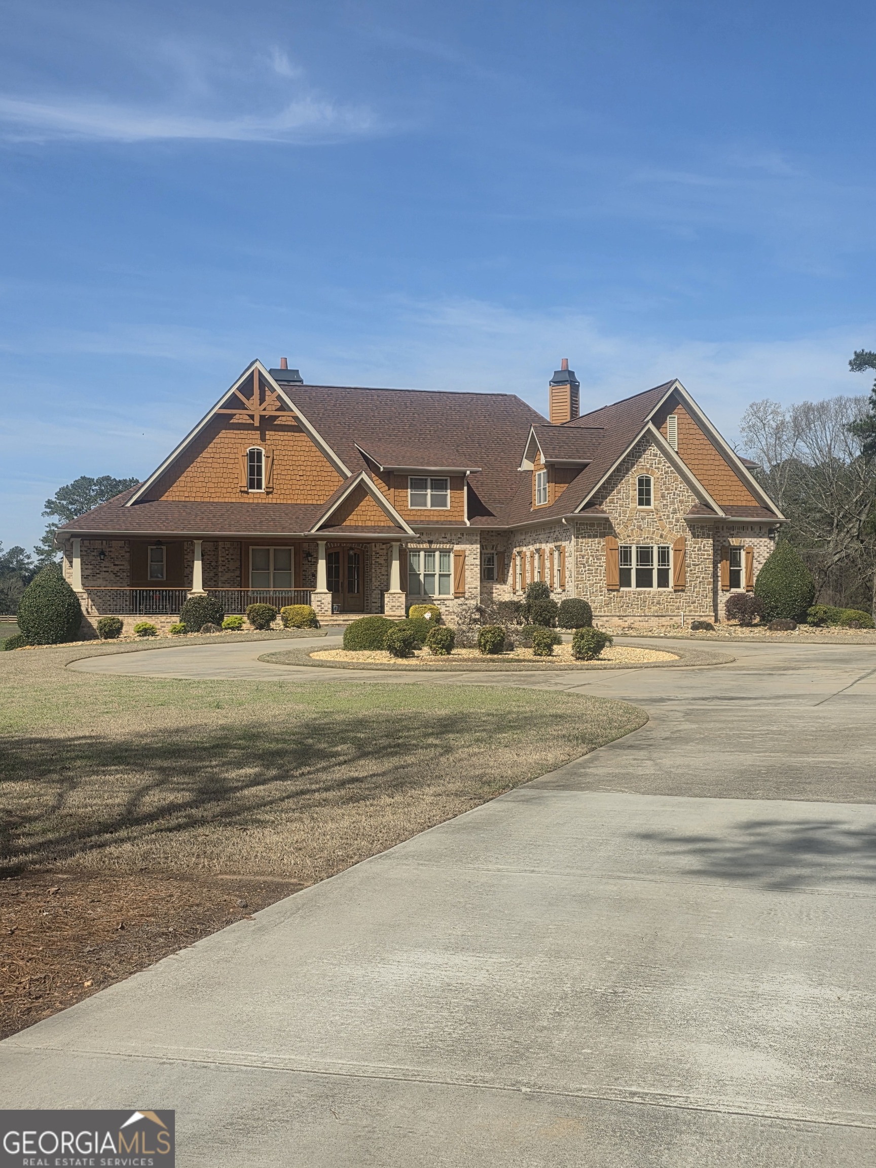 1202 Red Oak Drive Property Photo 1