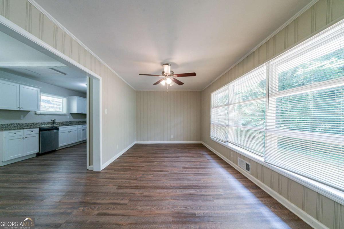 3904 W Hilda Circle Property Photo 6