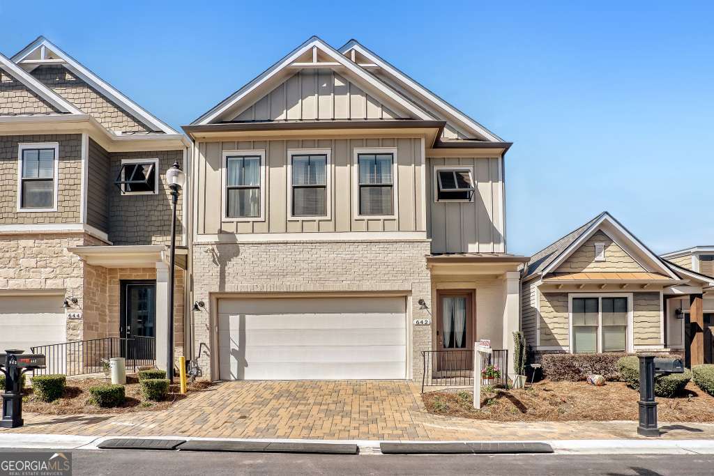 642 Stickley Oak Way Property Photo 1