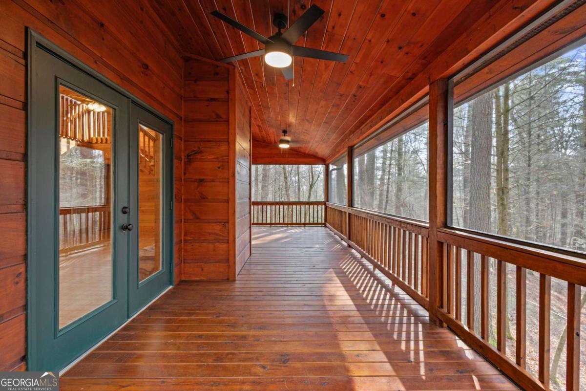105 River Road Property Photo 10