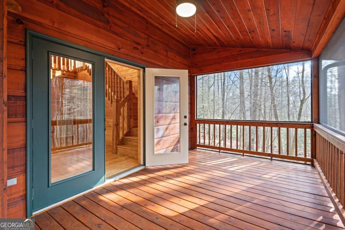 105 River Road Property Photo 11