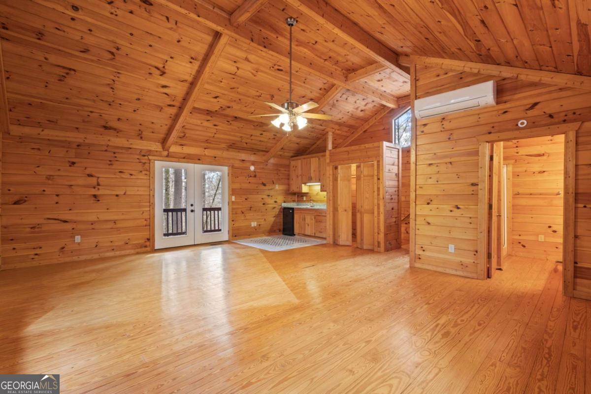 105 River Road Property Photo 41