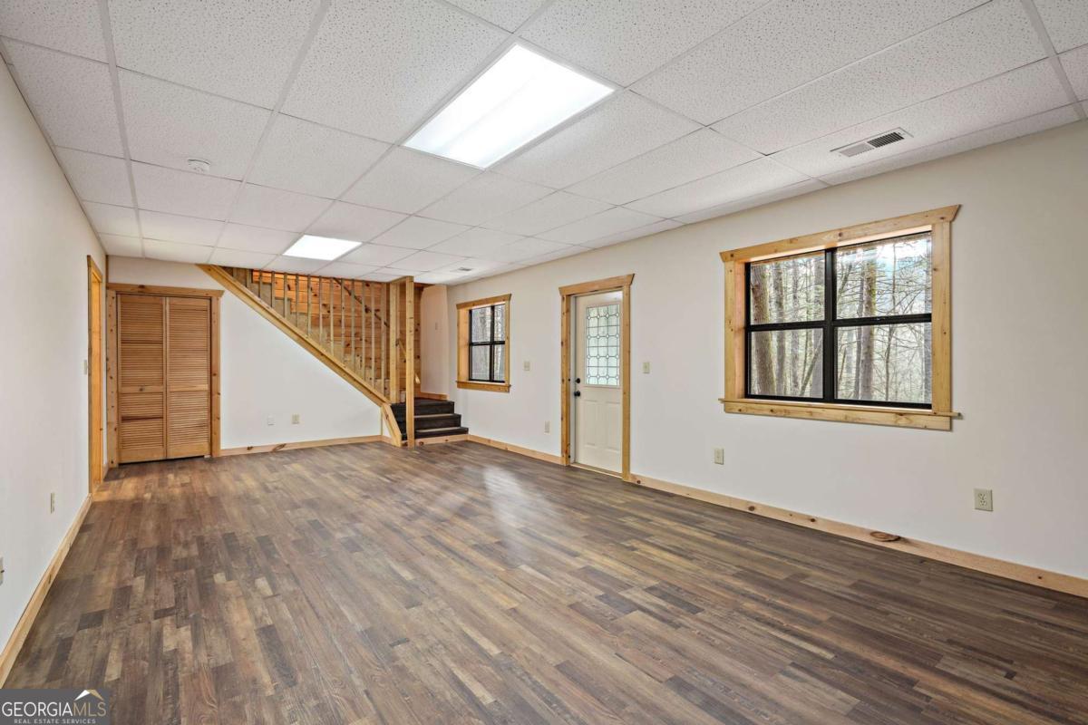 105 River Road Property Photo 46