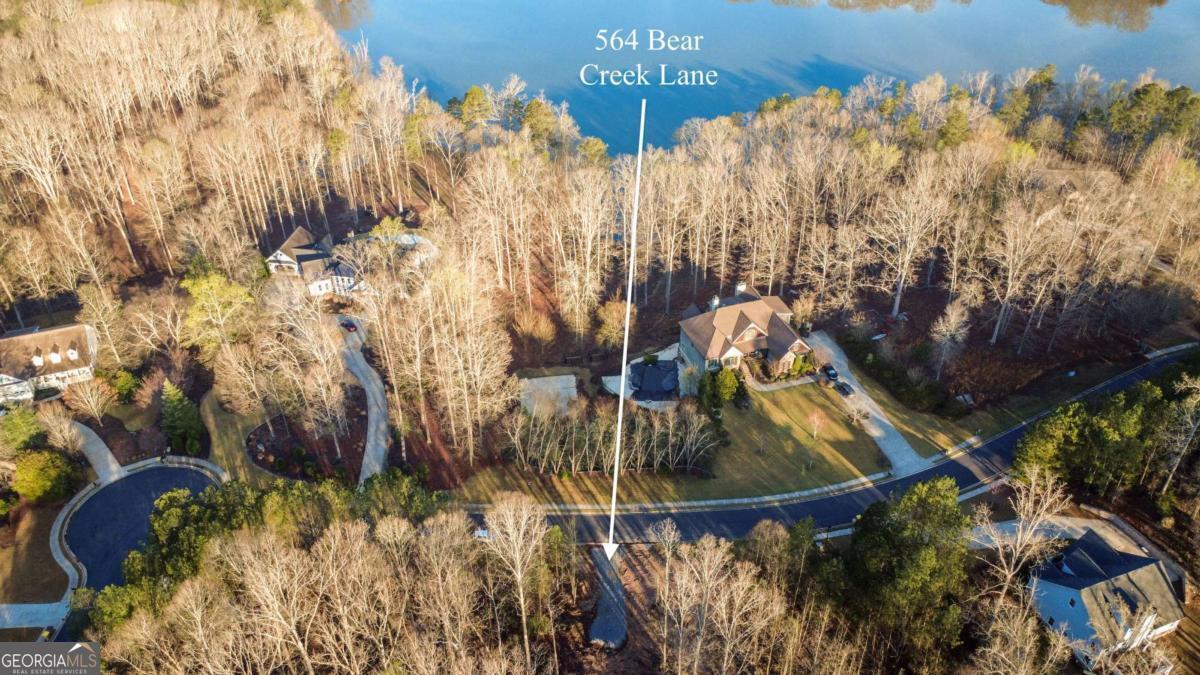 564 Bear Creek Lane Property Photo 2
