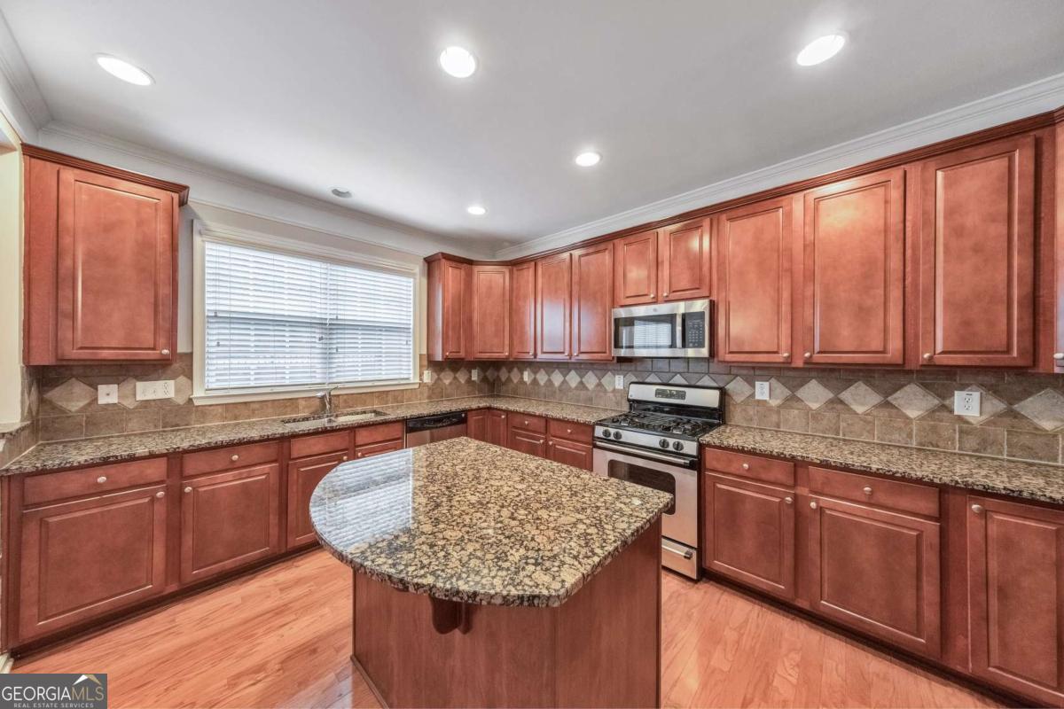 3363 Cumberland Club Drive # 16 Property Photo 16