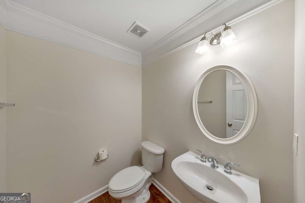 3363 Cumberland Club Drive # 16 Property Photo 20