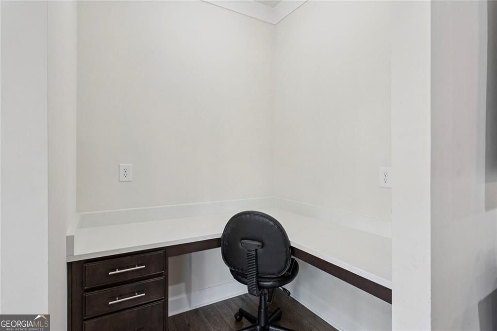 2153 Hinton Drive Property Photo 18