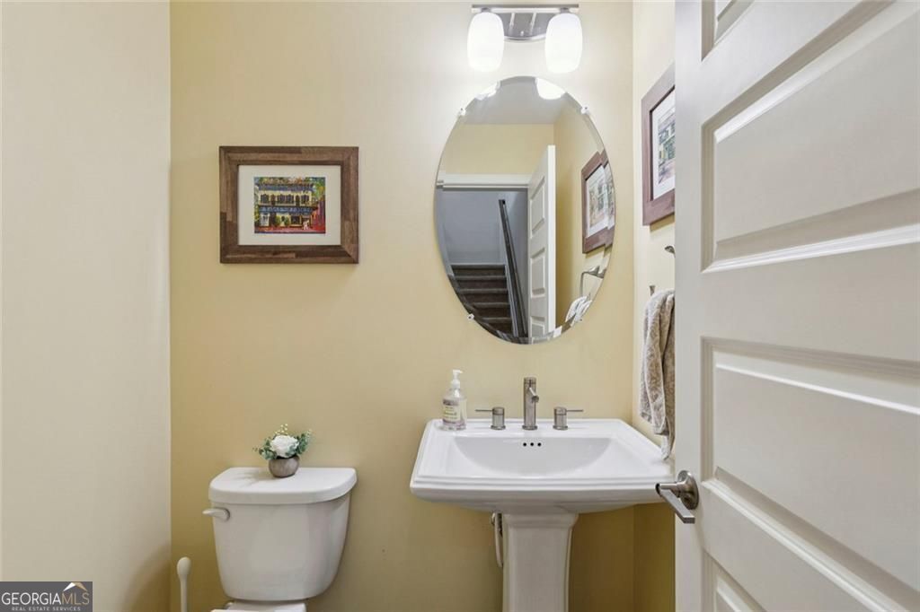2153 Hinton Drive Property Photo 19