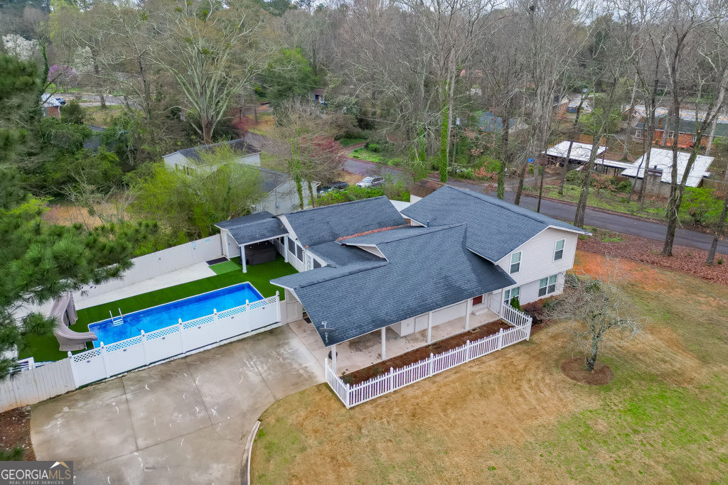 206 College Circle Property Photo 1