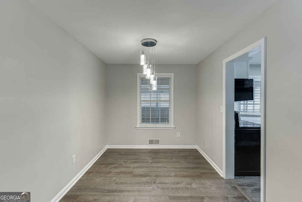 206 College Circle Property Photo 11