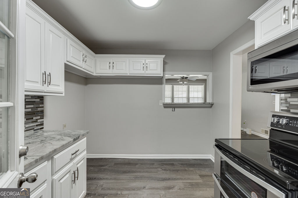 206 College Circle Property Photo 17