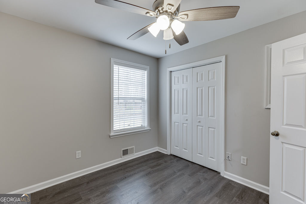 206 College Circle Property Photo 18