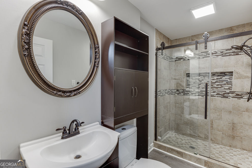 206 College Circle Property Photo 23