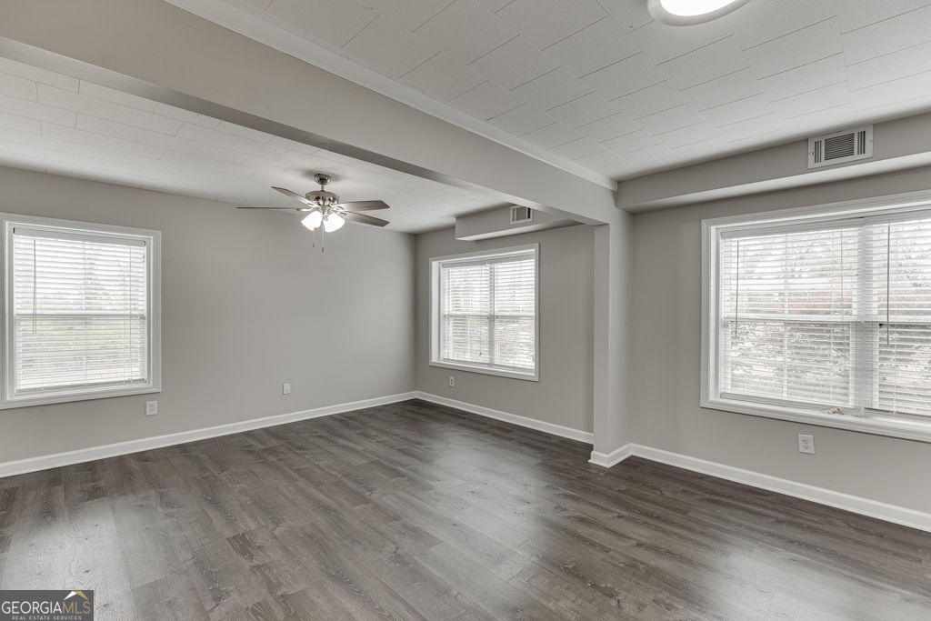 206 College Circle Property Photo 28