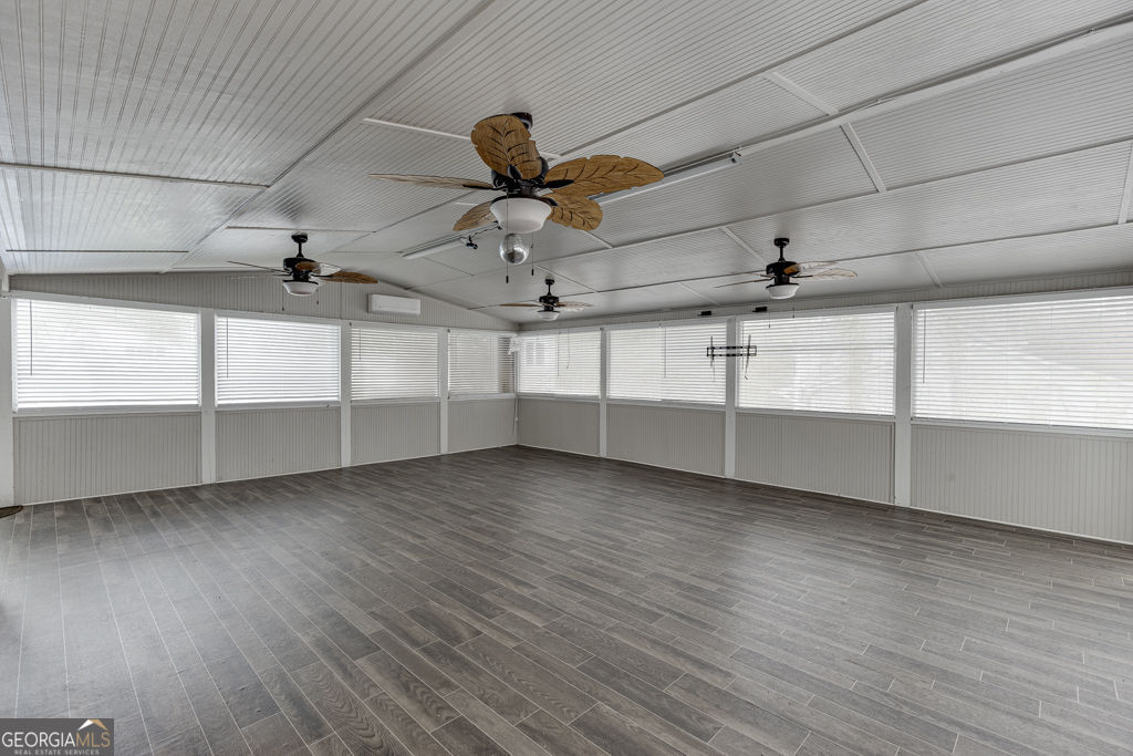 206 College Circle Property Photo 37