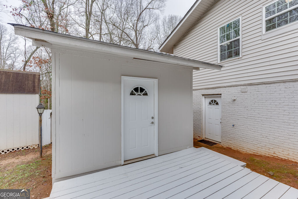 206 College Circle Property Photo 48
