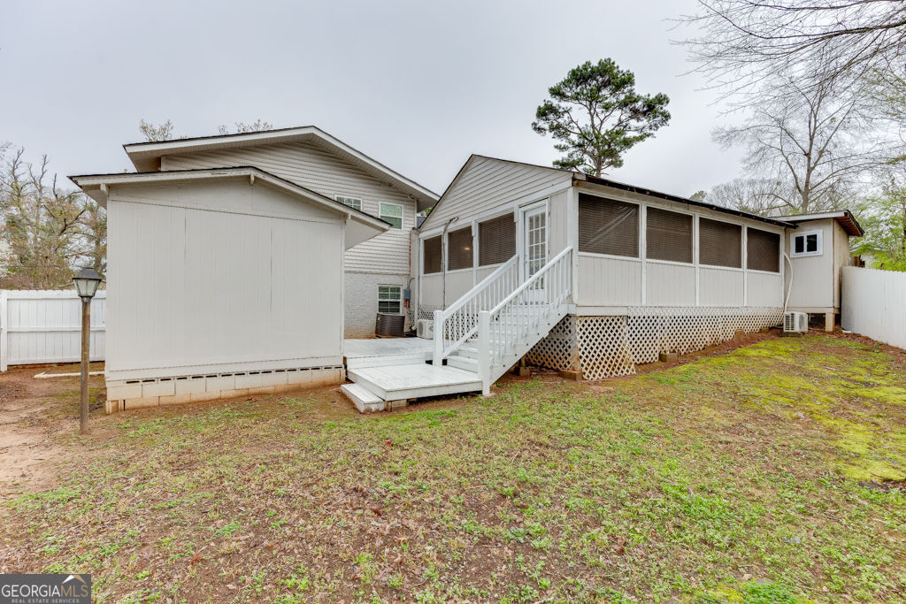 206 College Circle Property Photo 53
