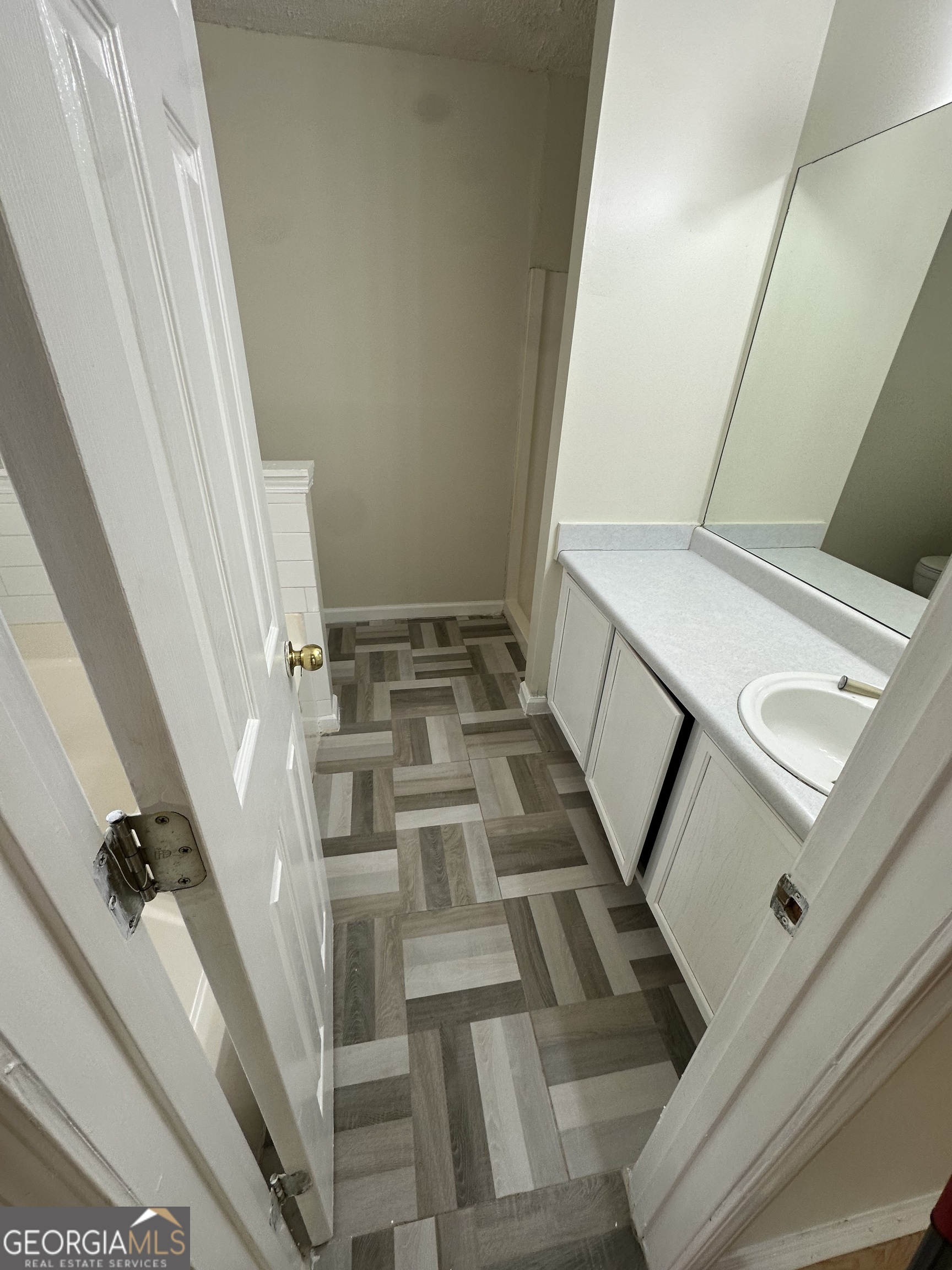 465 Eagles Crossing Circle Property Photo 8