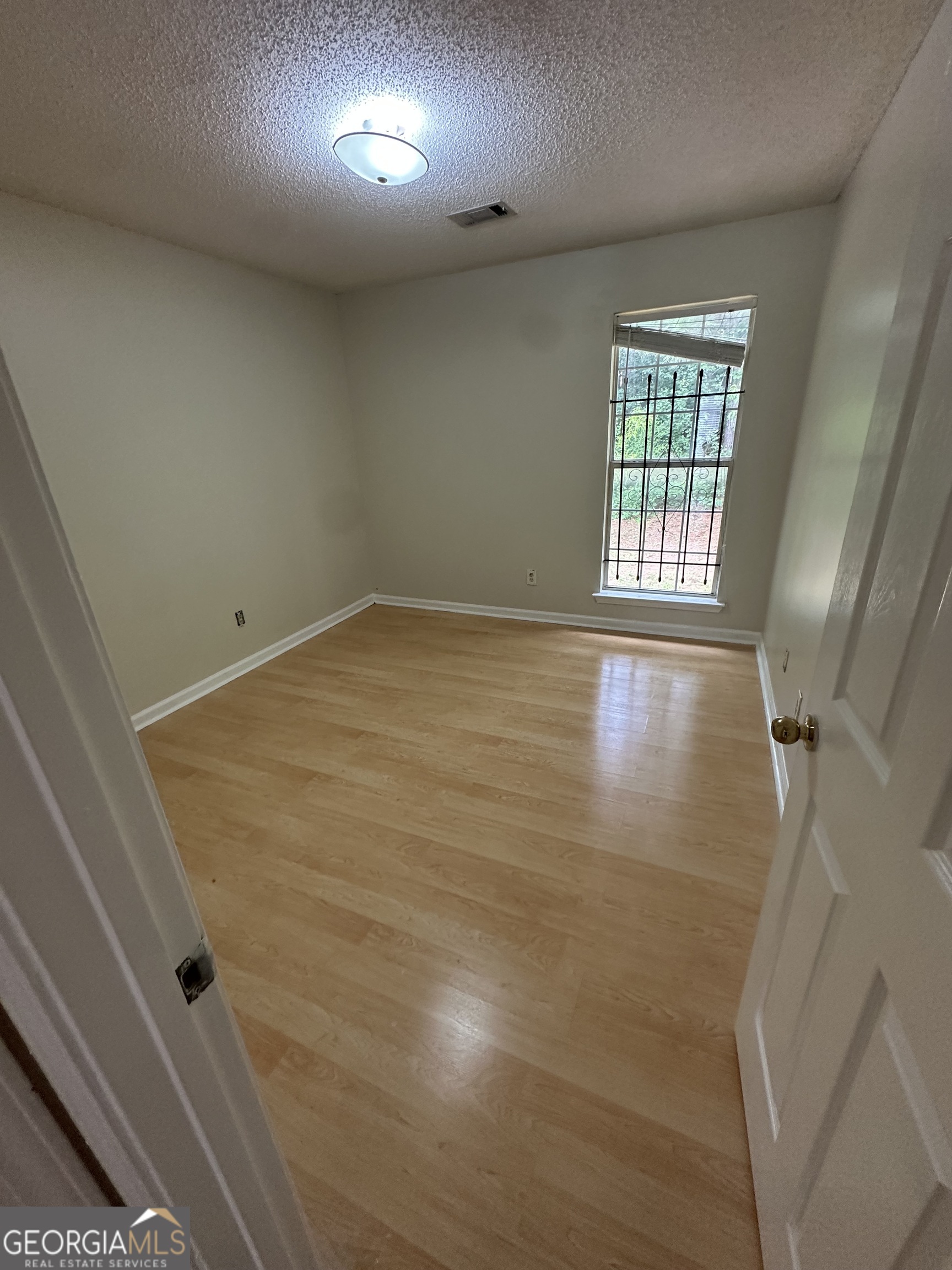 465 Eagles Crossing Circle Property Photo 15