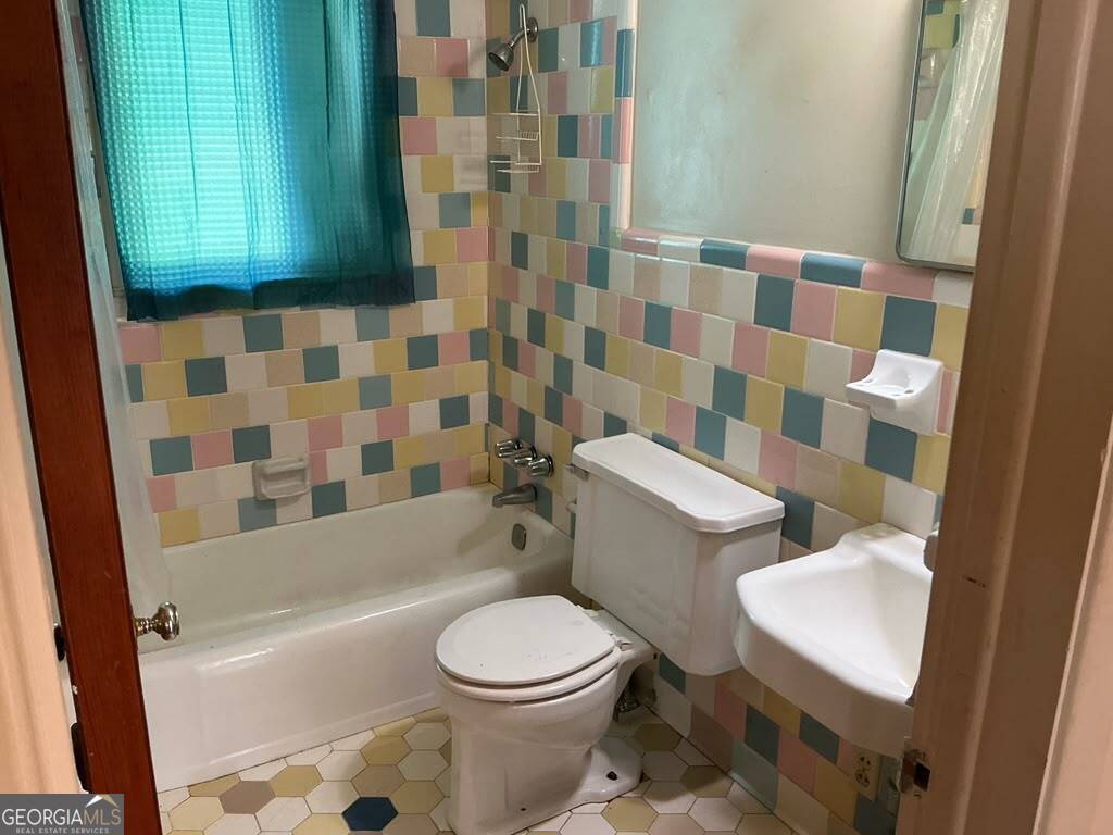108 Sunset Drive Property Photo 10