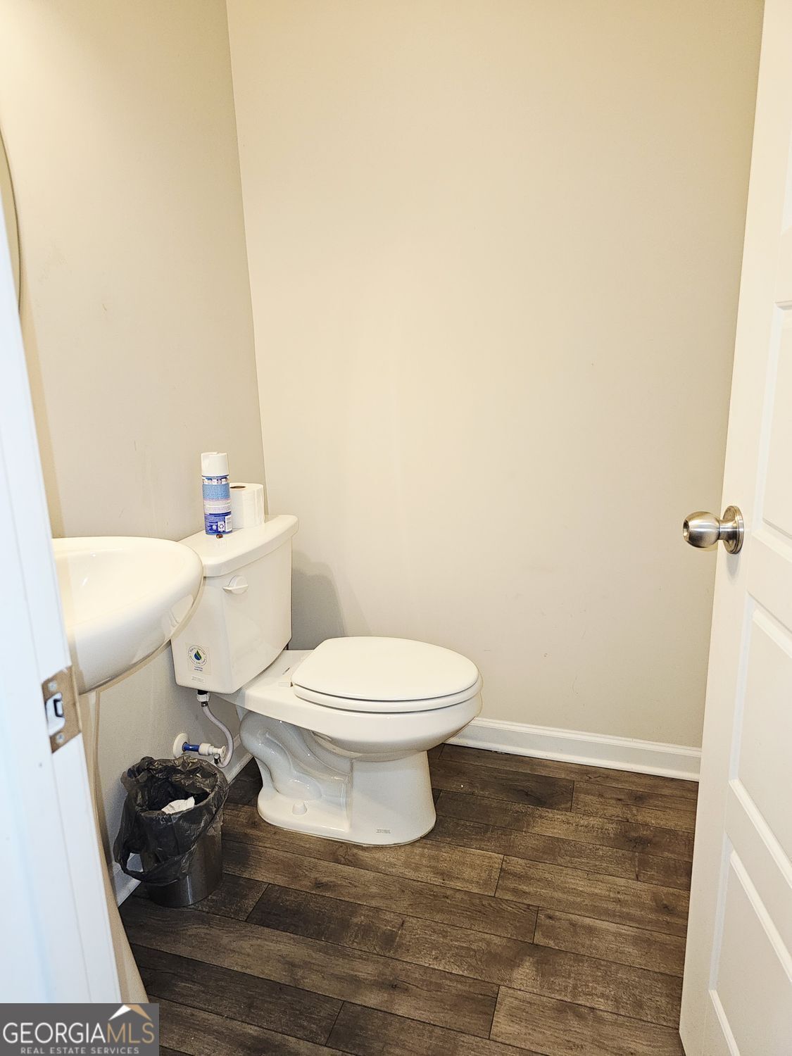 1148 Burgundy Drive Property Photo 6