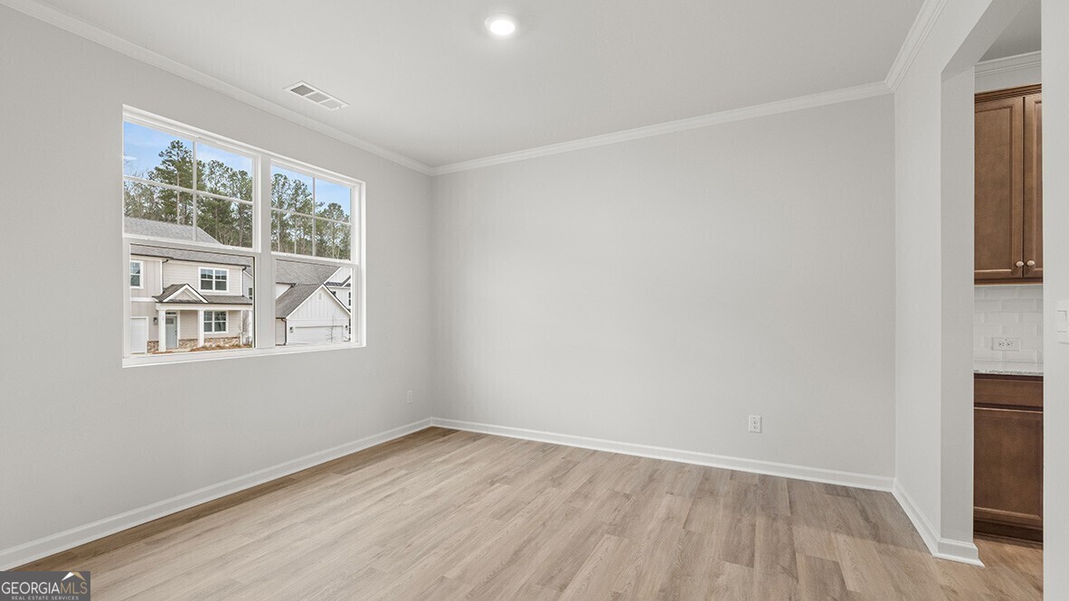 529 Hampton Terrace Property Photo 4