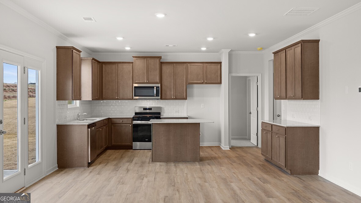 517 Hampton Terrace Property Photo 5