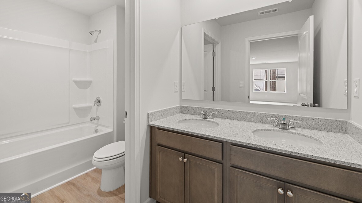 517 Hampton Terrace Property Photo 34