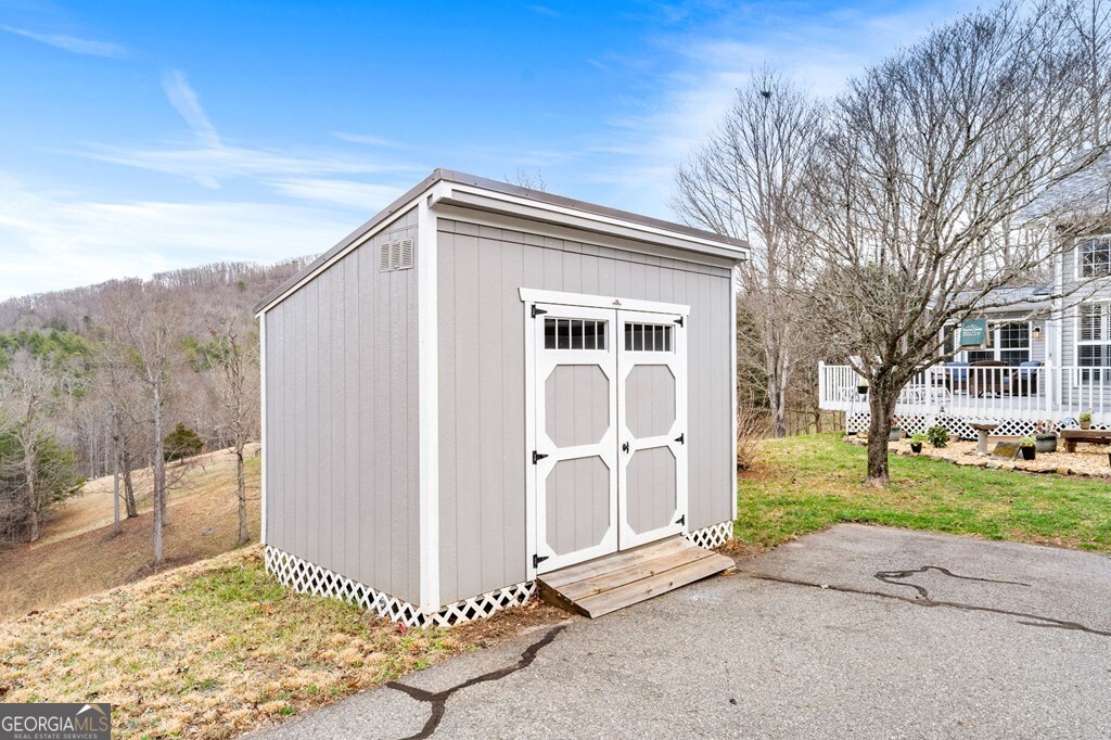 295 White Oak Drive Property Photo 48