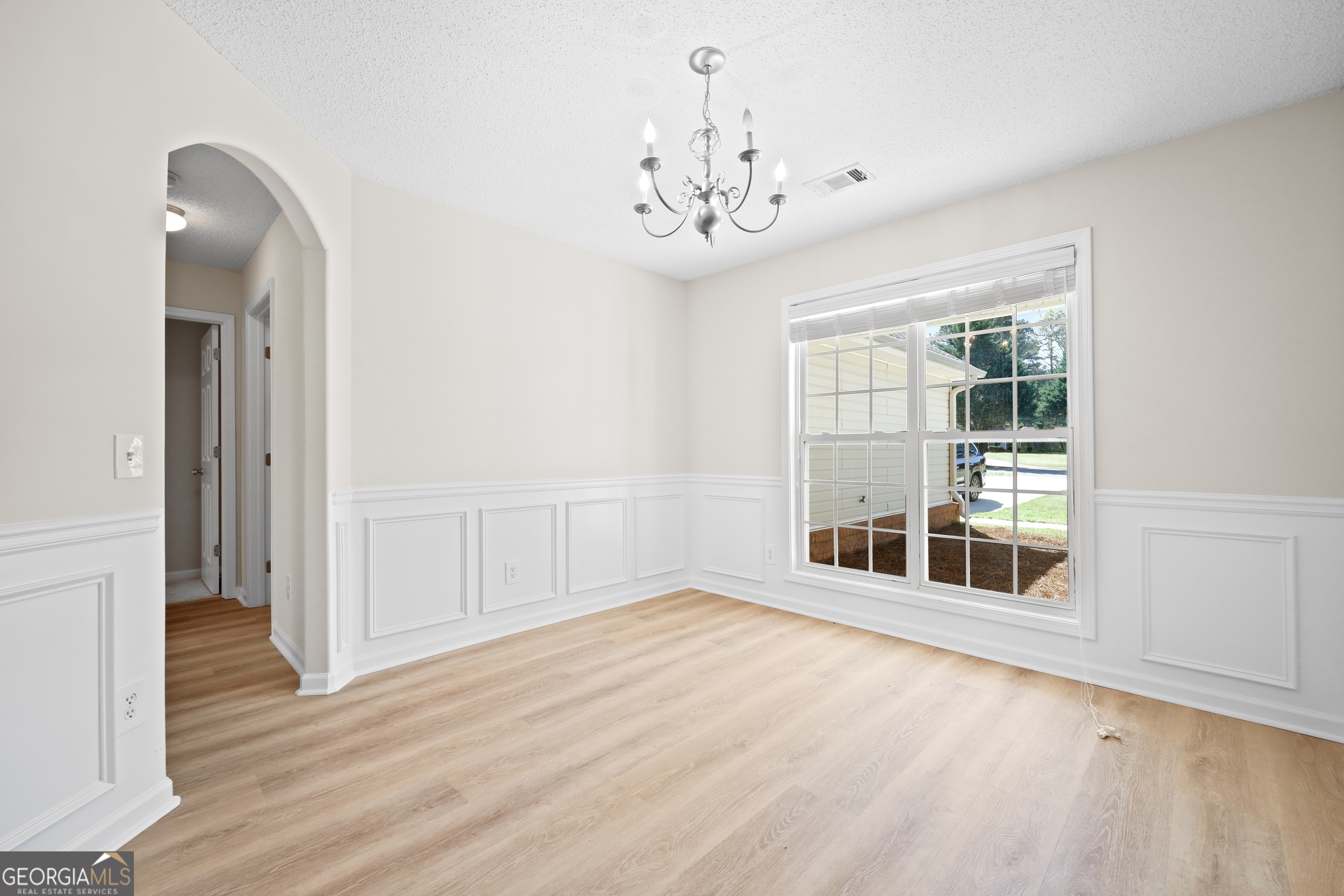 396 E Sycamore Drive Property Photo 11