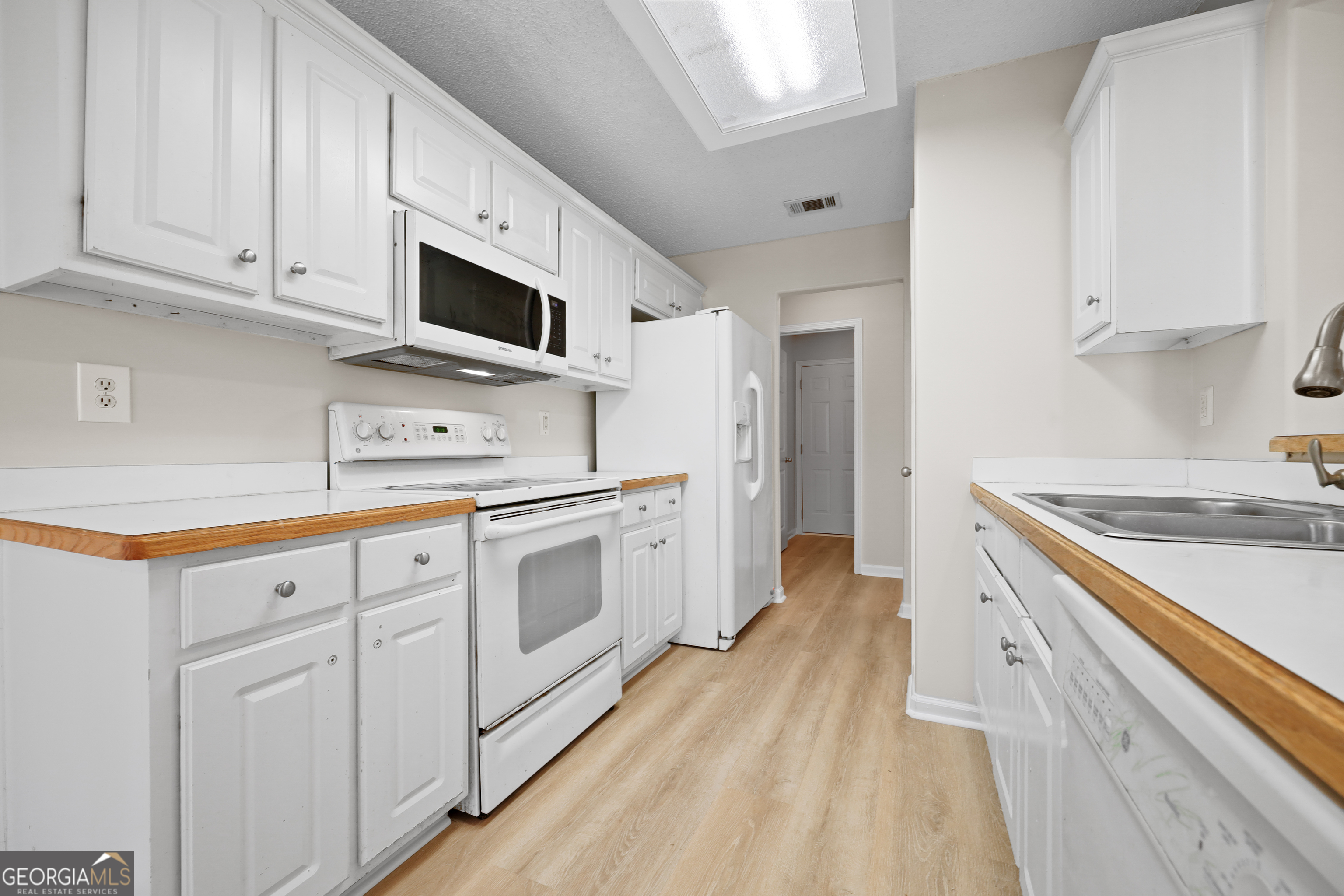 396 E Sycamore Drive Property Photo 19