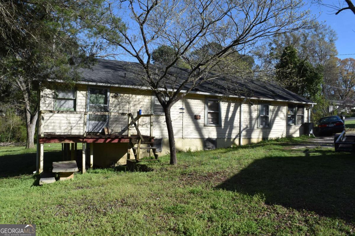 129 Brady Street Property Photo 5