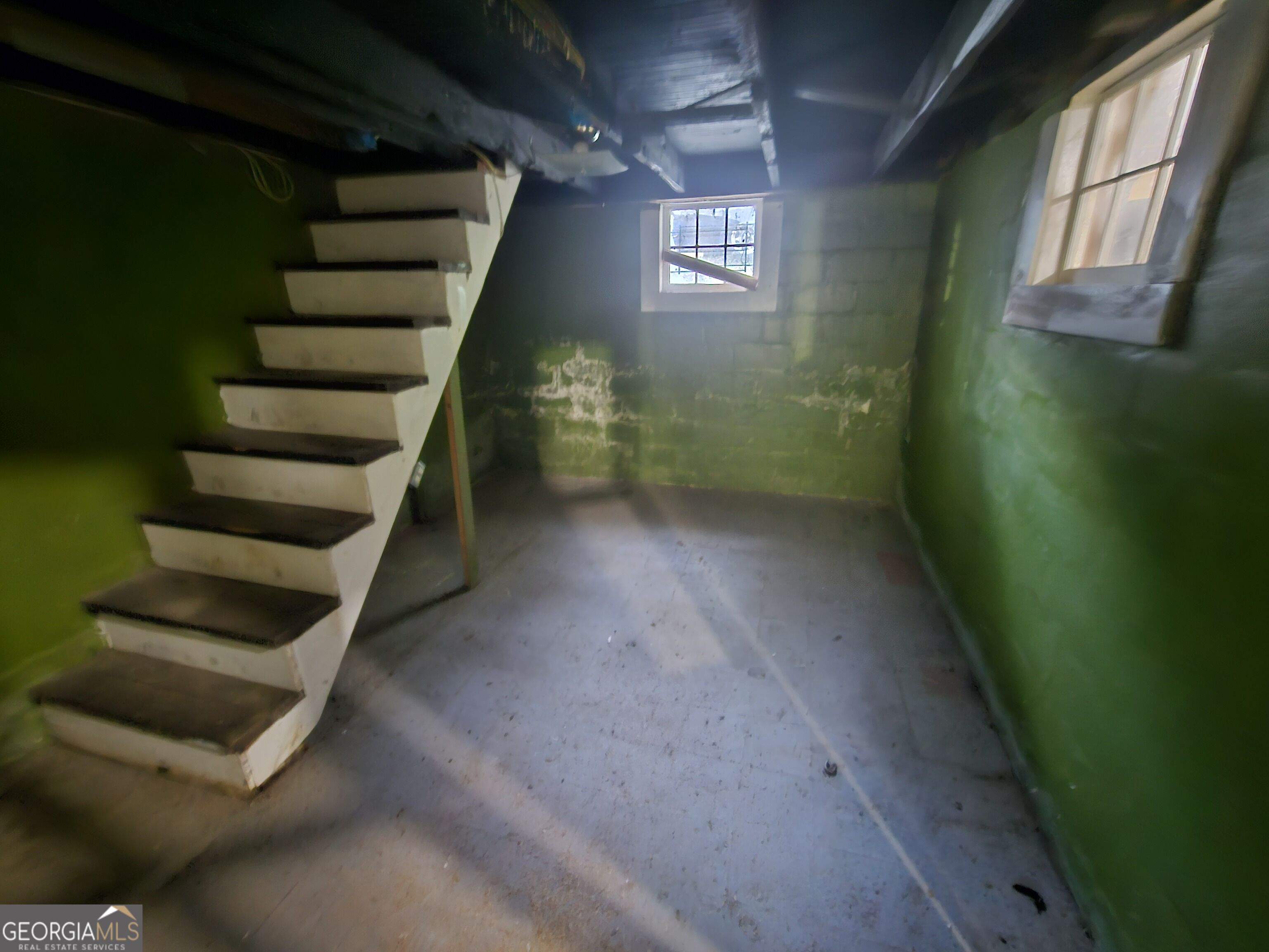 129 Brady Street Property Photo 8