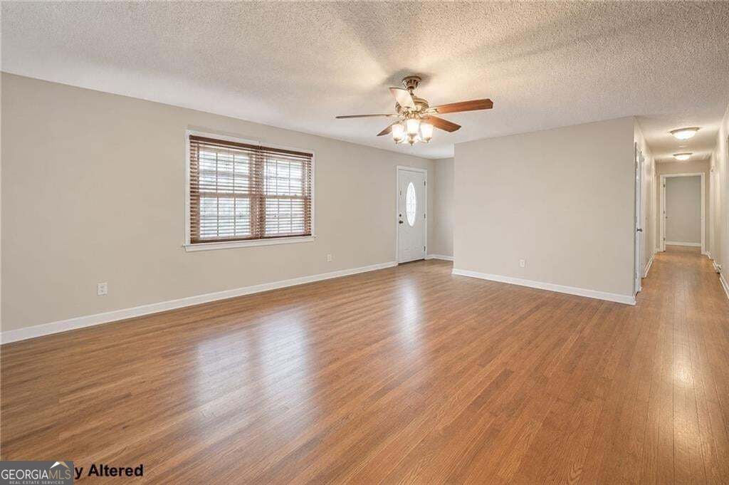 1268 Riverbend Road Property Photo 5
