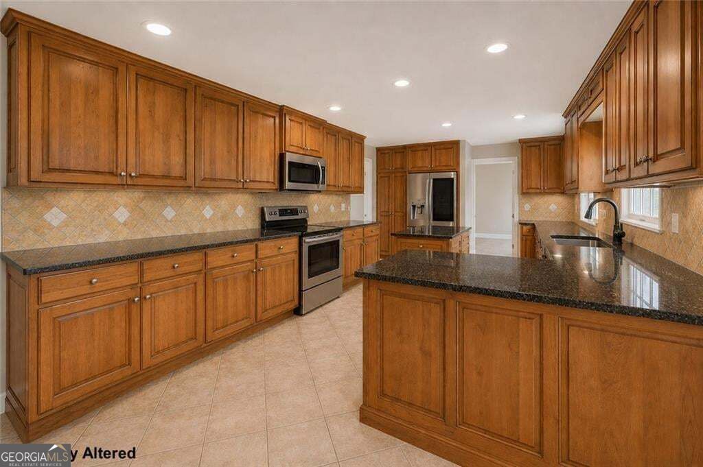 1268 Riverbend Road Property Photo 12