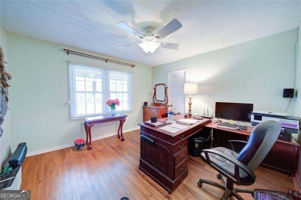 1268 Riverbend Road Property Photo 28