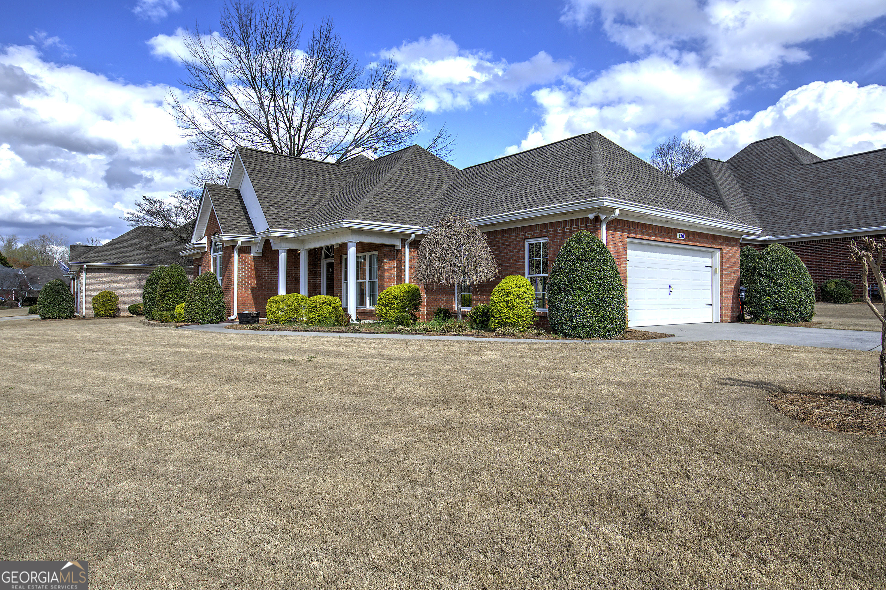 120 Vinings Way Se Property Photo 5