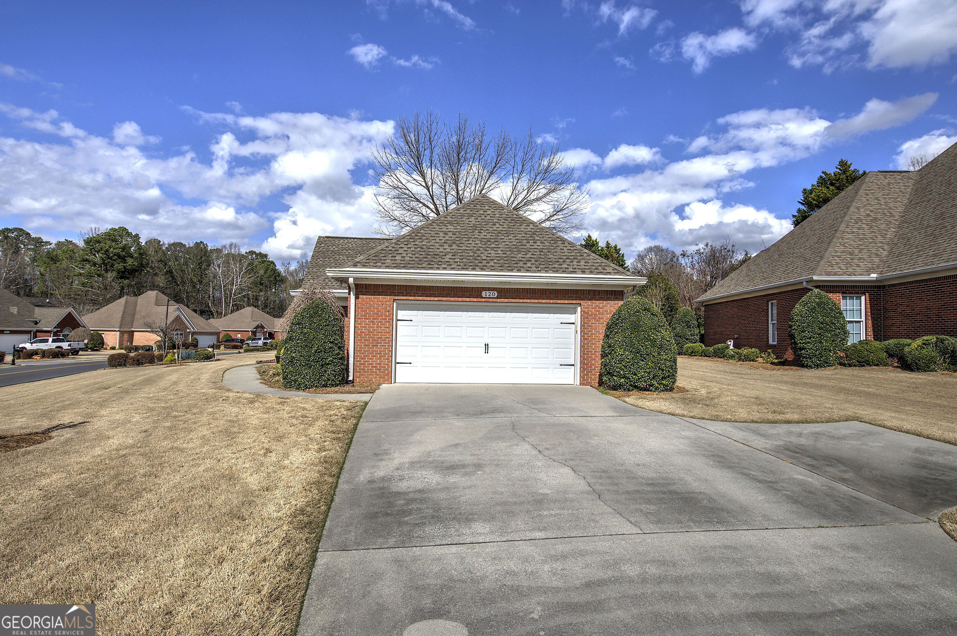 120 Vinings Way Se Property Photo 6