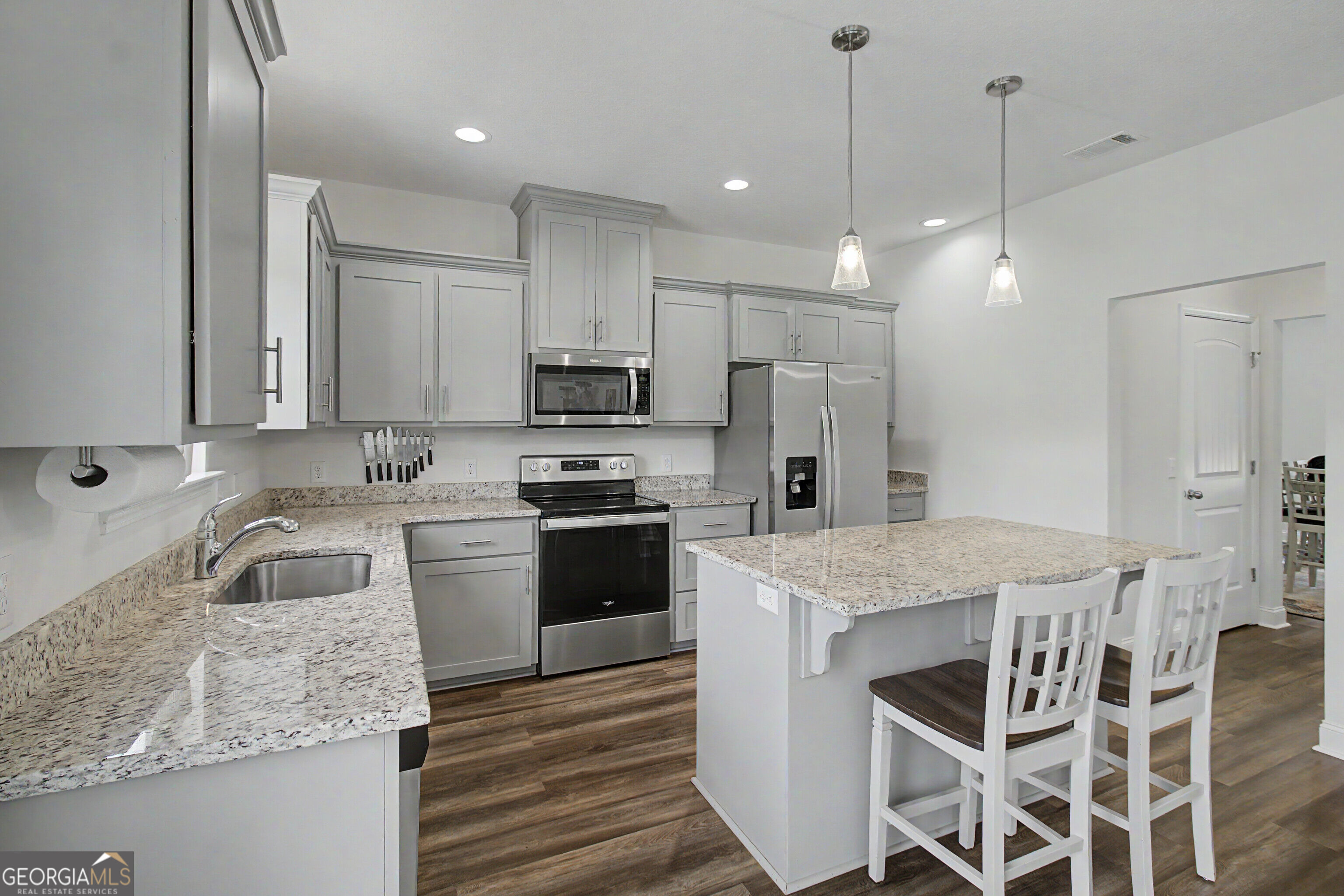 912 Meloney Drive Property Photo 11