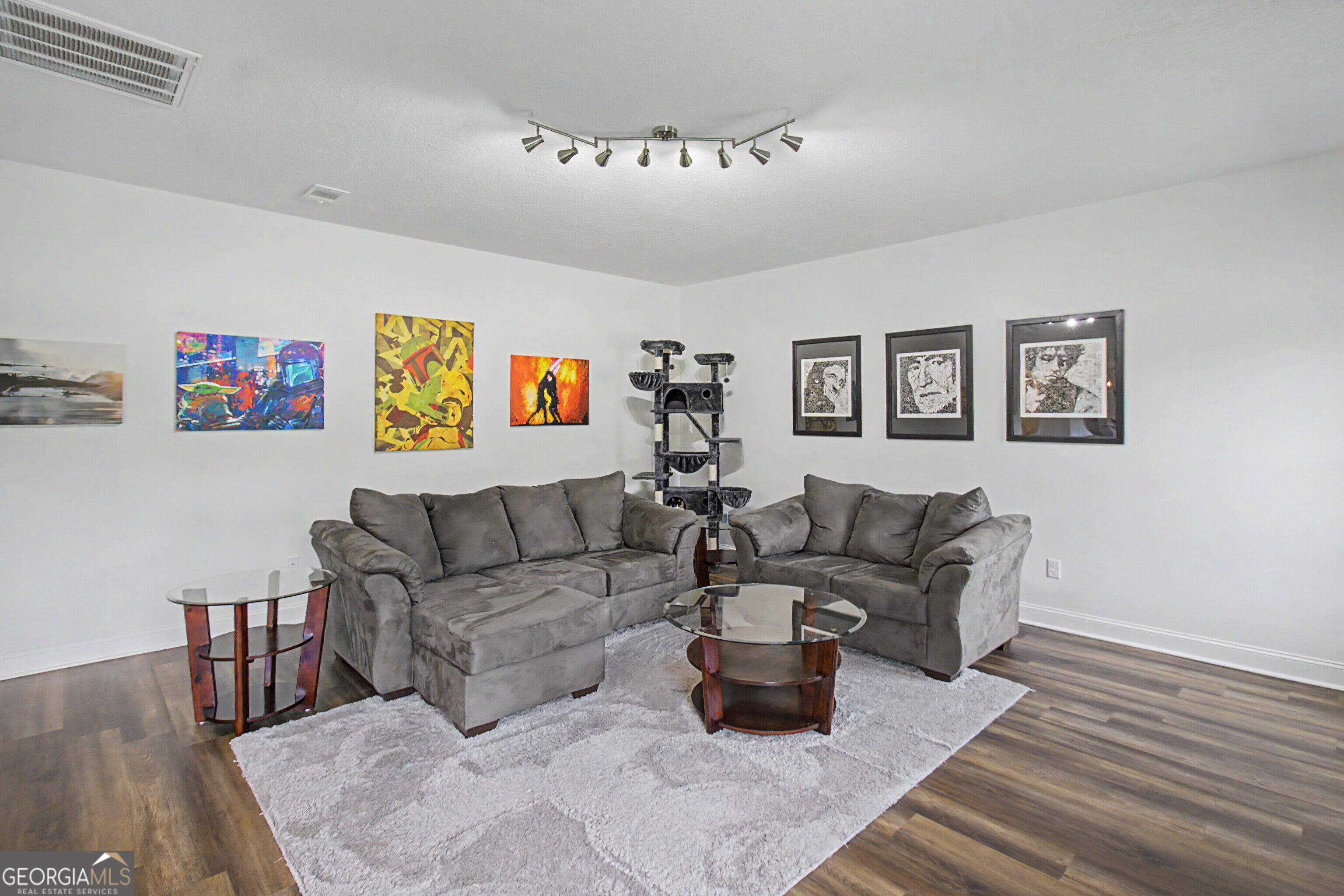 912 Meloney Drive Property Photo 13