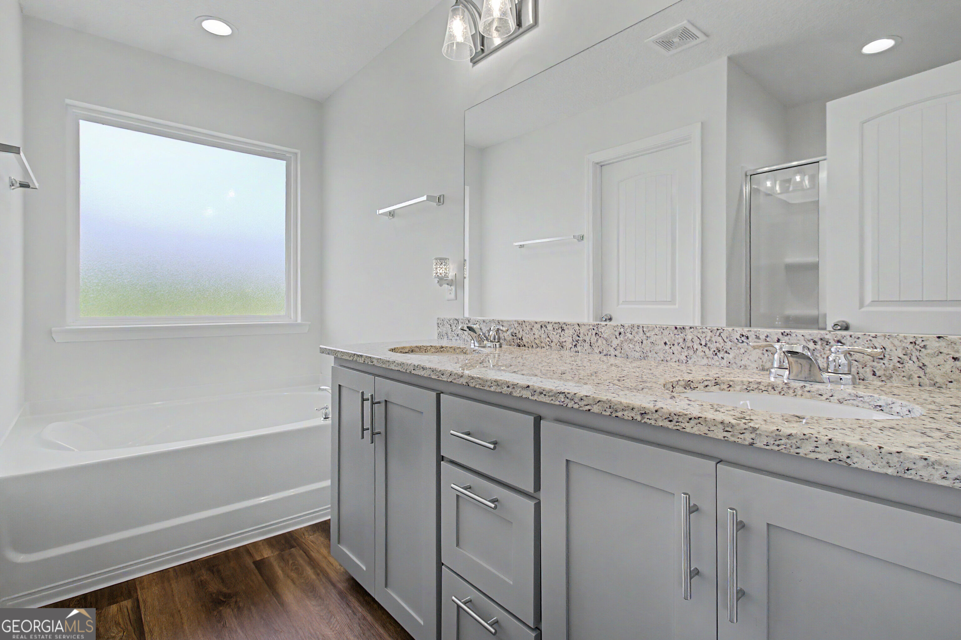 912 Meloney Drive Property Photo 34