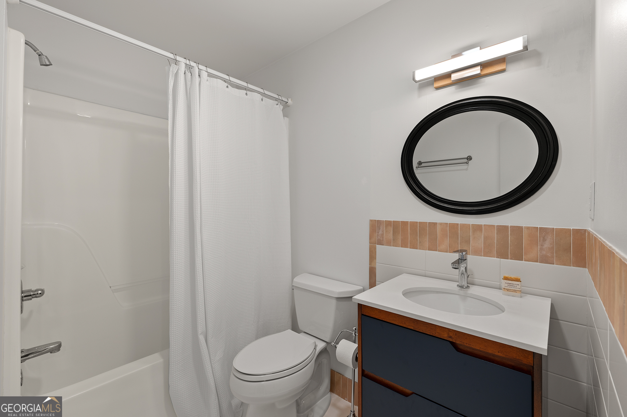 585 White Circle Apt 509 Property Photo 28