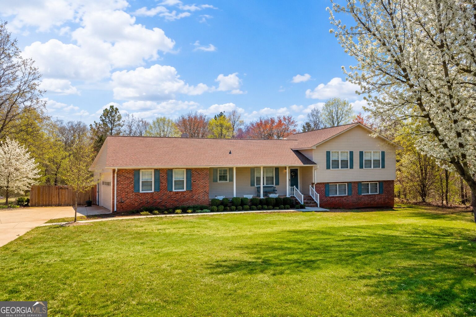 80 Riverbend Circle Property Photo 1