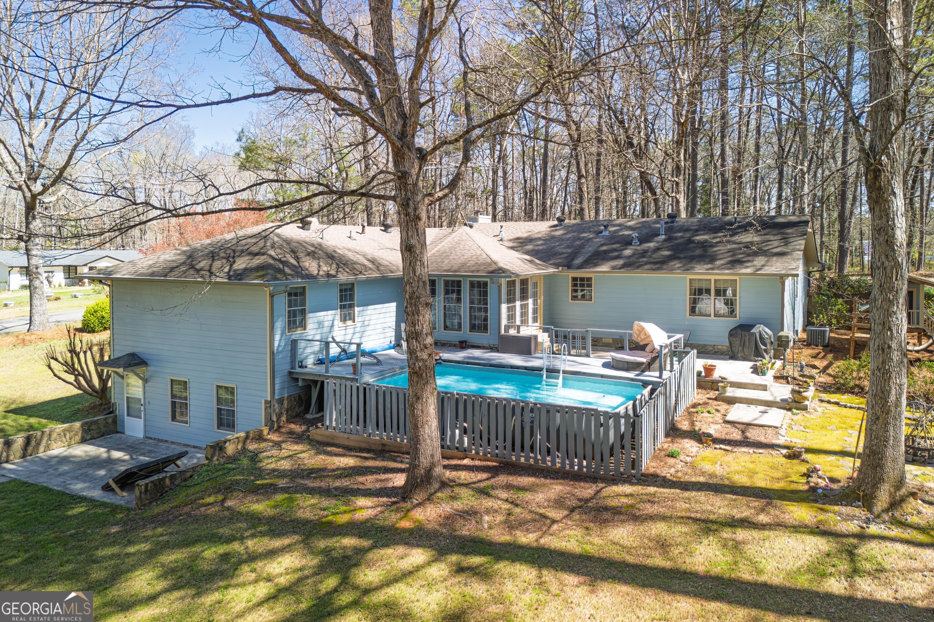 205 Woodland Drive Property Photo 1
