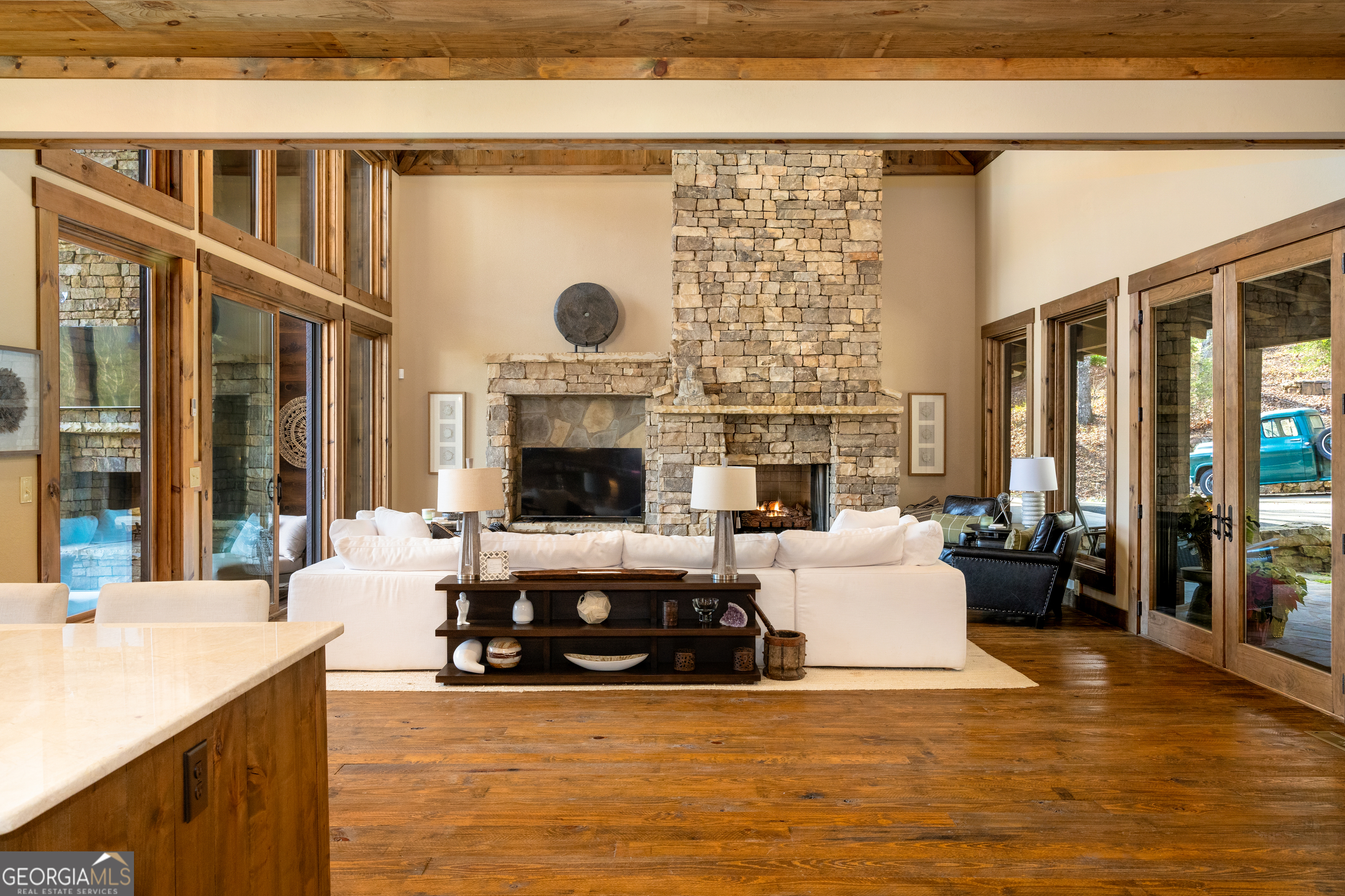 450 Miracle Lane Property Photo 16