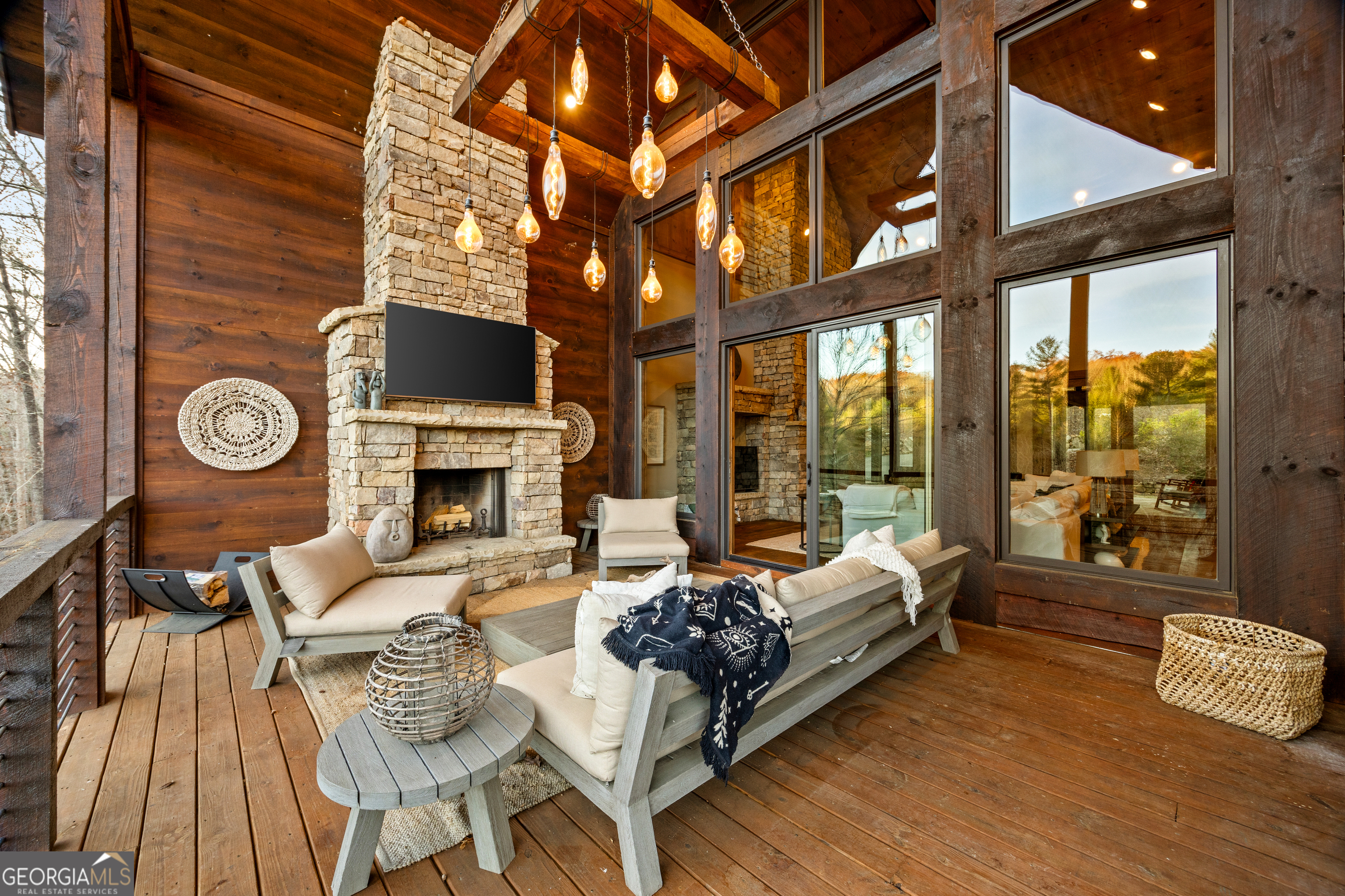 450 Miracle Lane Property Photo 21